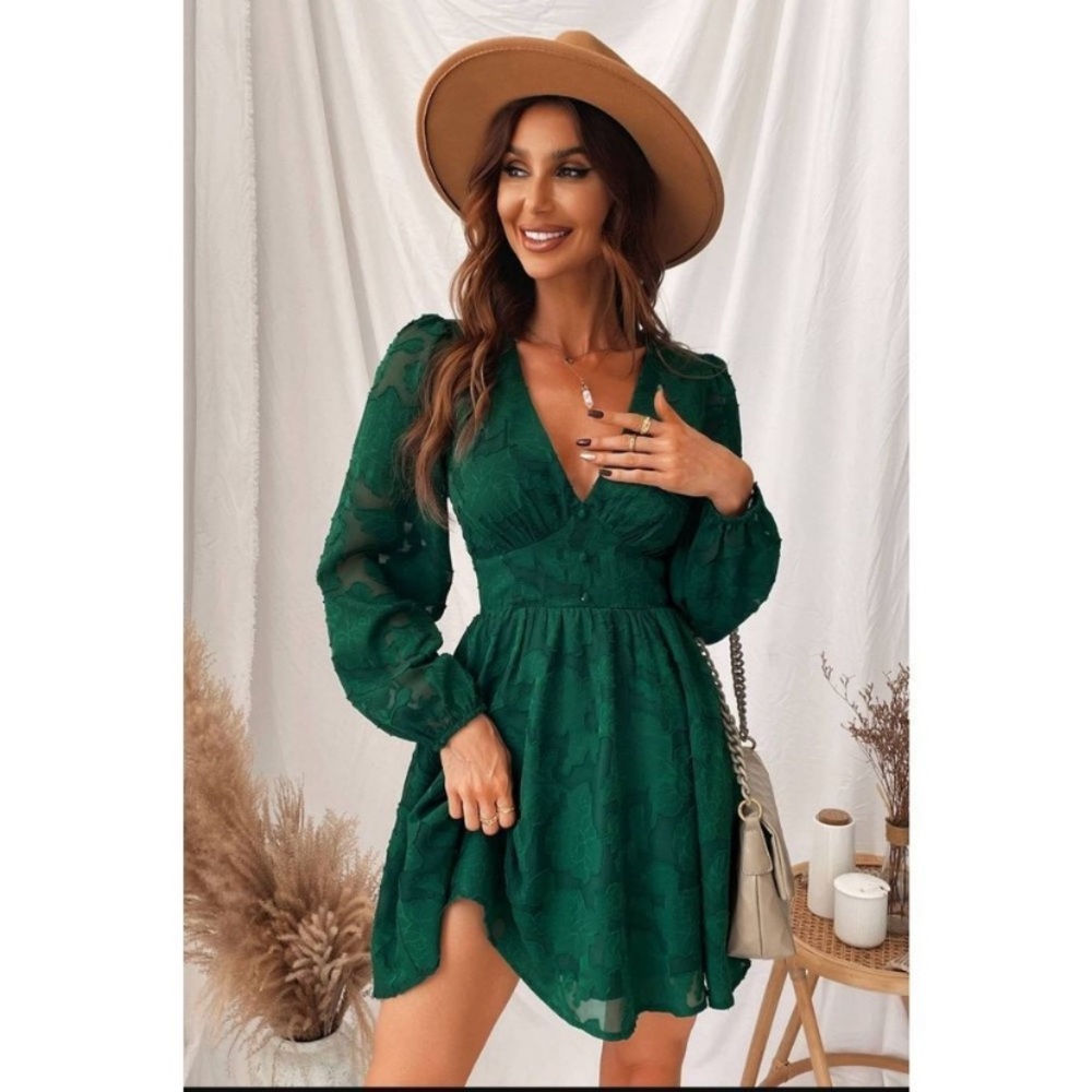 Cupshe forest green long sleeved lace dress size XS